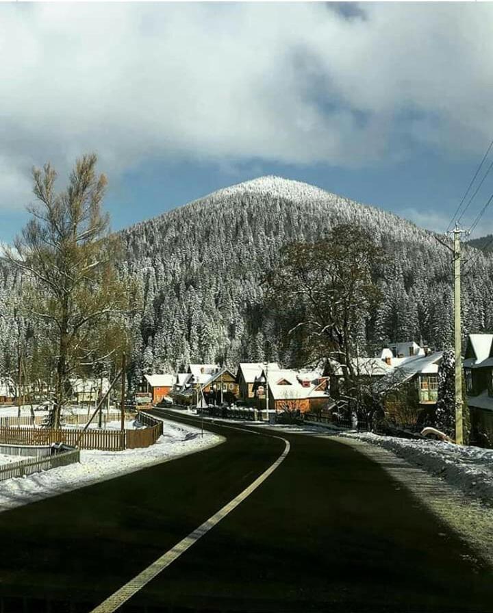 Садиба "Три Царі" Yaremche Exterior photo
