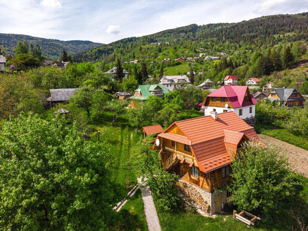 Садиба "Три Царі" Yaremche Exterior photo